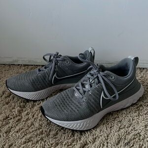 Gray Nike running sneaker